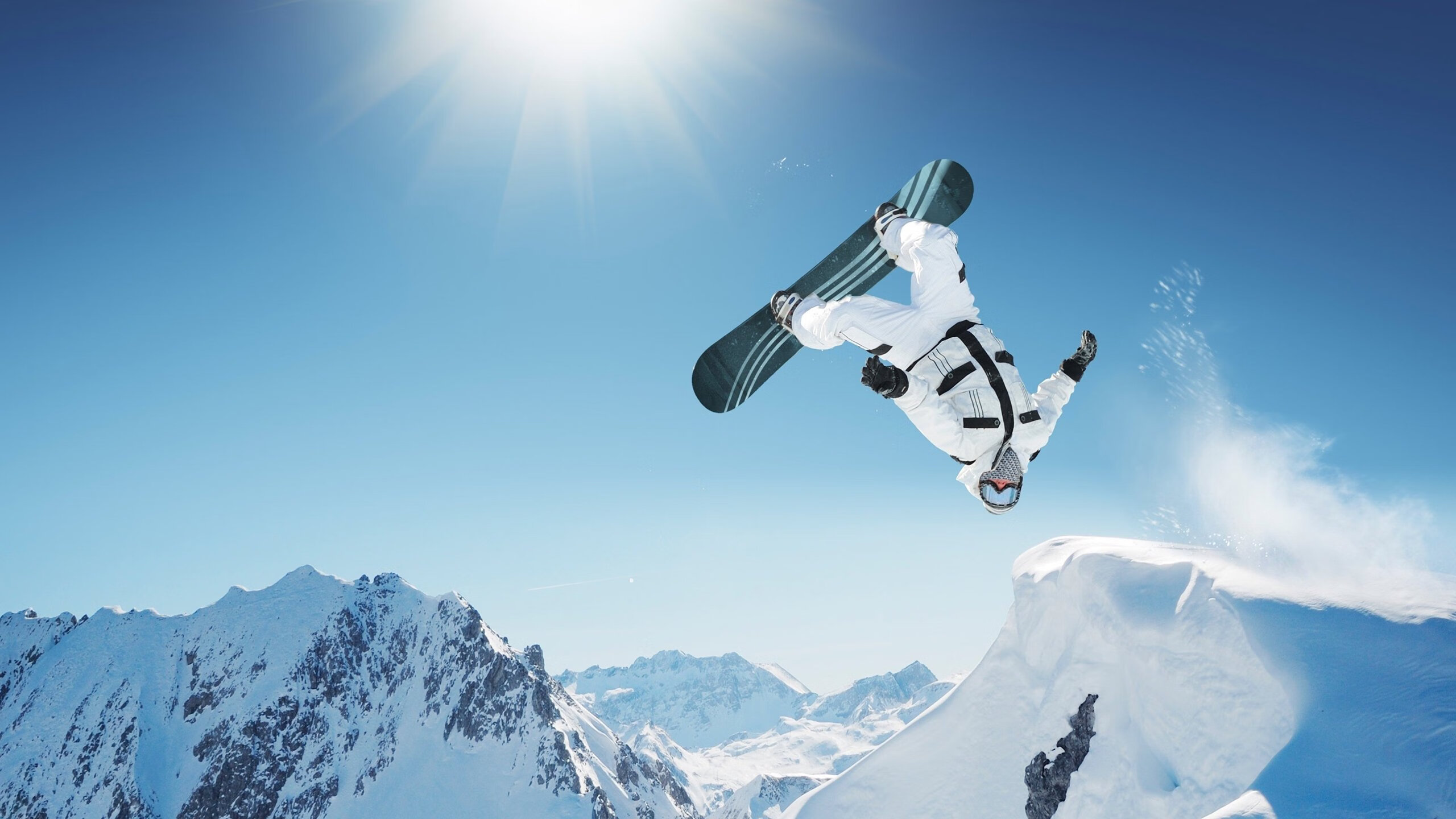 开云体育官网登入-赛季冲刺：哪些球队最有可能在最后一刻“逆袭”夺冠？，赛季最终排名前几的队伍可以进入总决赛